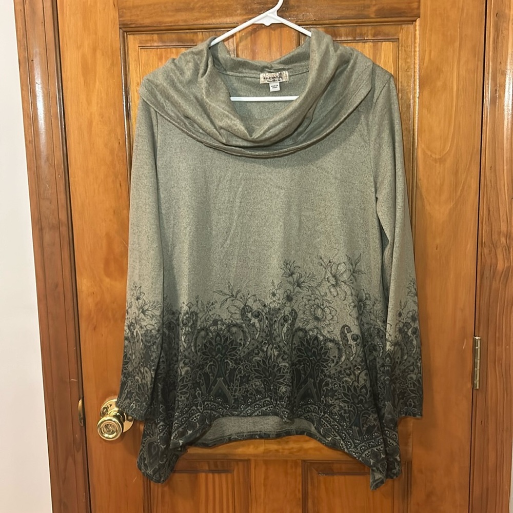 One World Slouch Neck Floral Top